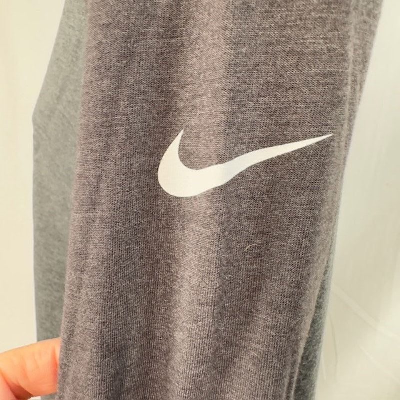 Nike NFL Las Vegas Raiders Tri-Blend Raglan 3/4-Sleeve T-Shirt Gray Womens M