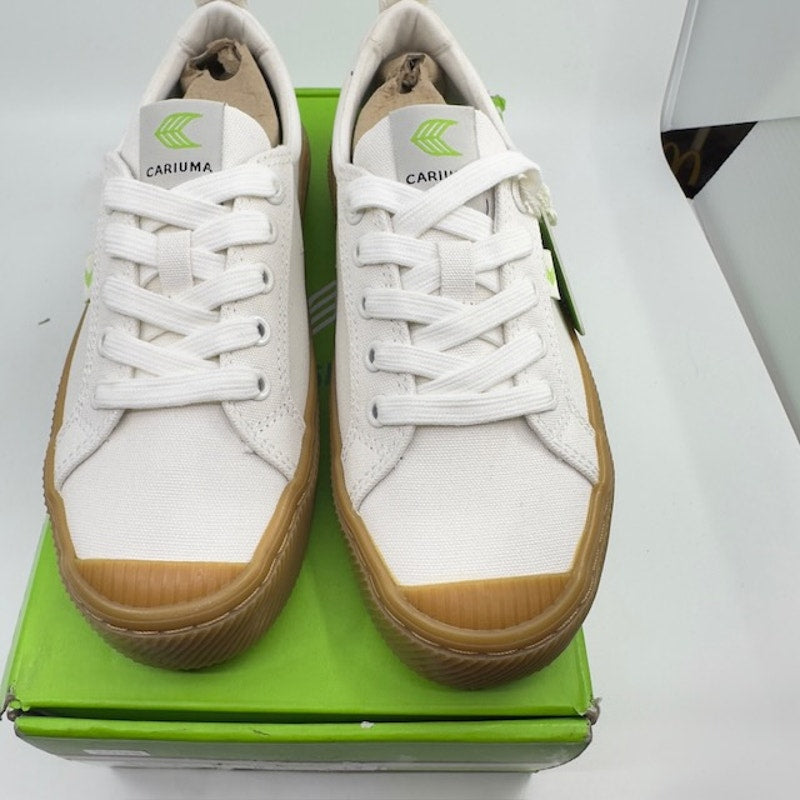 Cariuma Oca Low Top Sneaker Shoes Lace-Up Canvas White Gum Unisex W6.5/M5