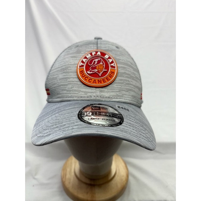 New Era 39THIRTY Tampa Bay Buccaneers Flex Fit Hat Gray Unisex Size L-XL
