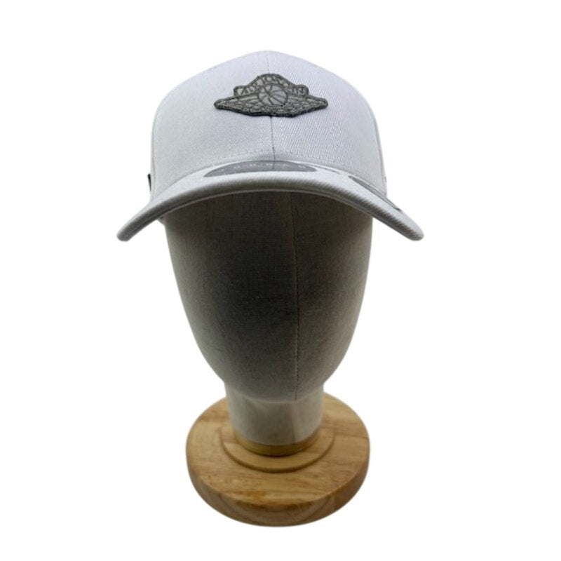 Nike Air Jordan Wings Logo Snapback Hat Jumpman Cap Adjustable White Youth