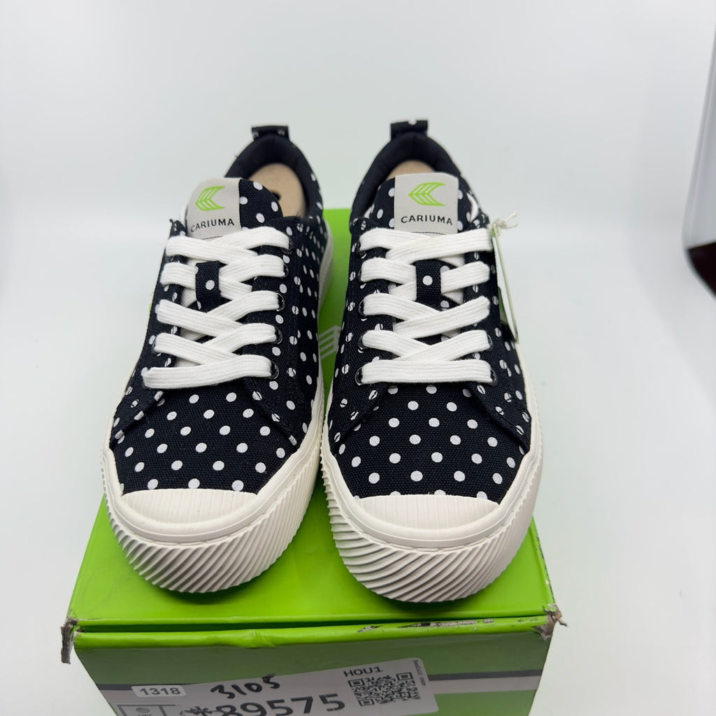 Cariuma Unisex Oca Low Canvas Sneaker Shoes Black White Polka Dots Size 4.5/6