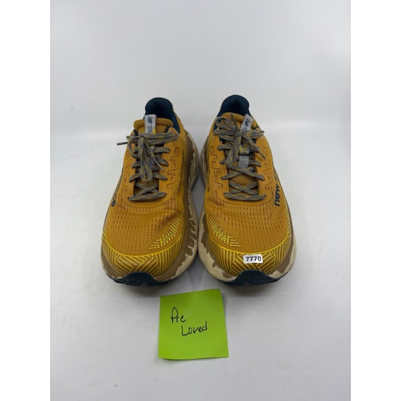 New Balance Fresh Foam More V3 Running Shoes Butterscotch Mens 10 Womens 11.5
