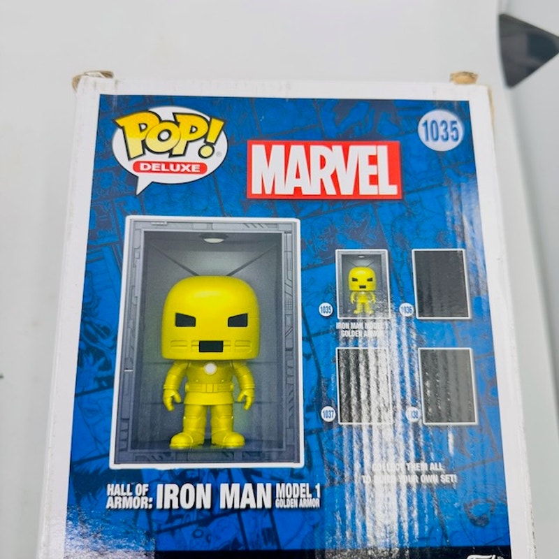 Funko Pop! Deluxe Hall of Armour: Iron Man Model 1 Golden Armour #1035