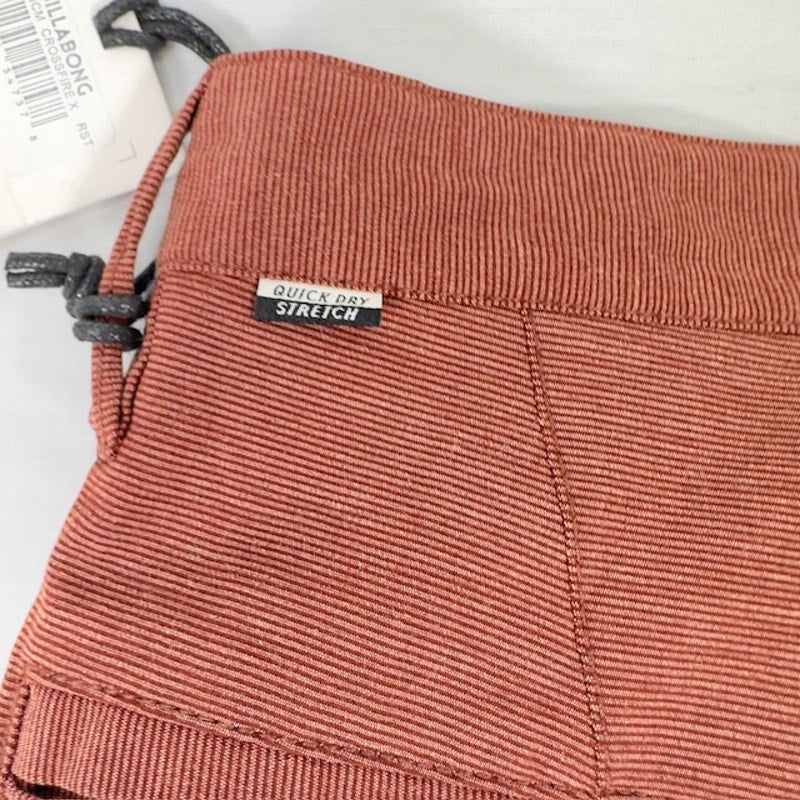 Billabong Crossfire 21" Submersible Shorts Mid Length Flat Front Red Mens 28