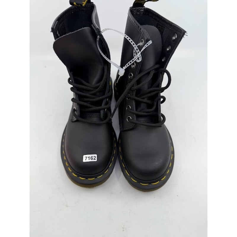 Dr. Martens 1460 Smooth Leather Lace-Up Boots 11821 Black Womens Size 5