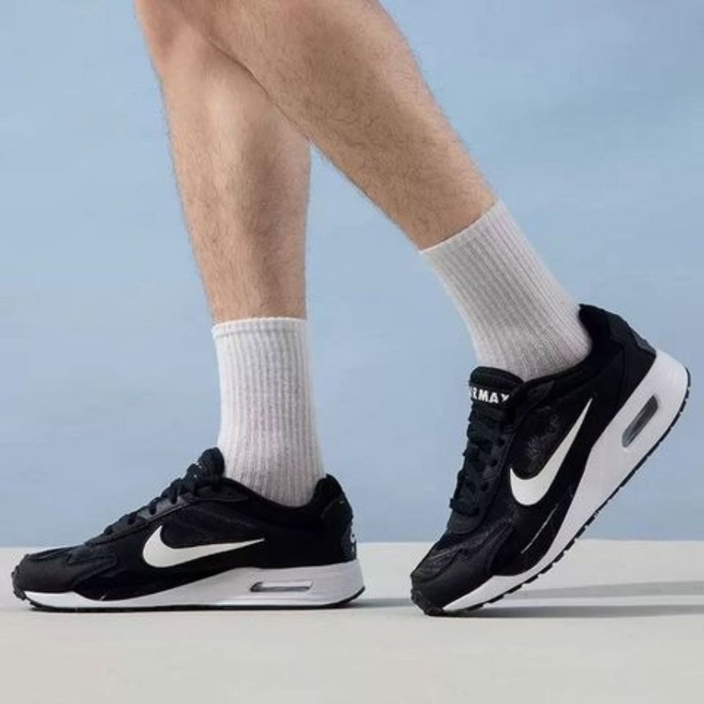 Nike Air Max Solo Shoes Lace-Up Sneakers DX3666-002 Black White Mens Size 6