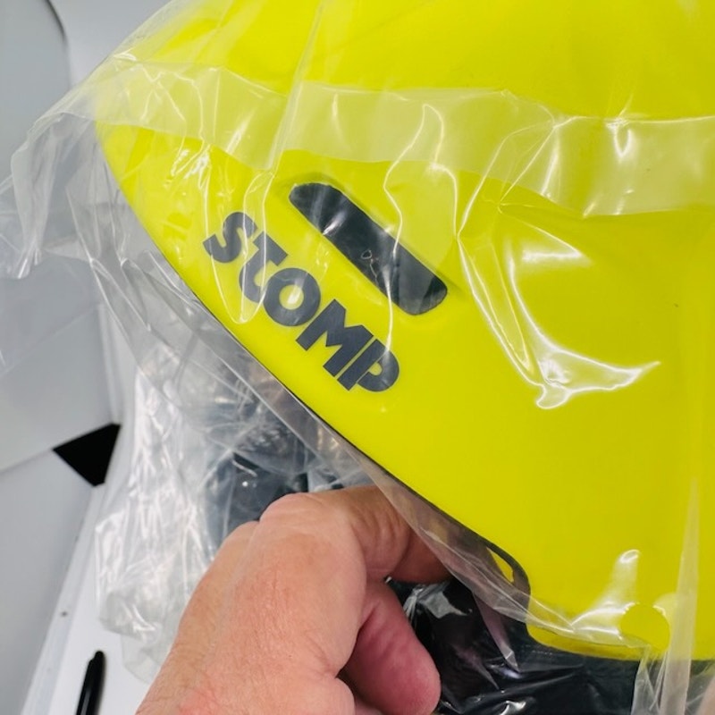 Stomp ST666 Ski & Snowboarding Snow Sports Helmet Matte Green Lemon