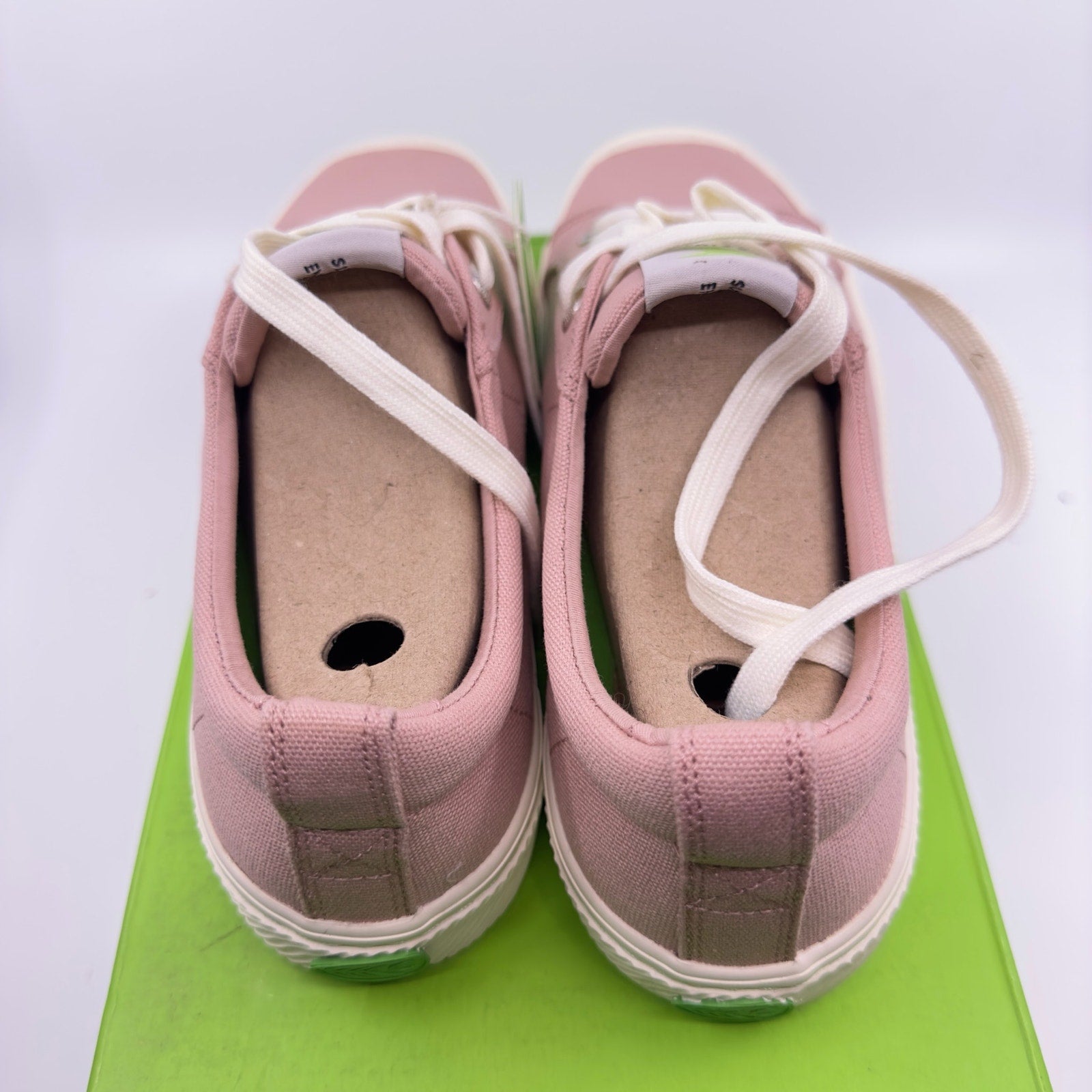 Cariuma Unisex Oca Low Canvas Sneaker Casual Shoes Lace-Up Rose Pink Size 7/8.5
