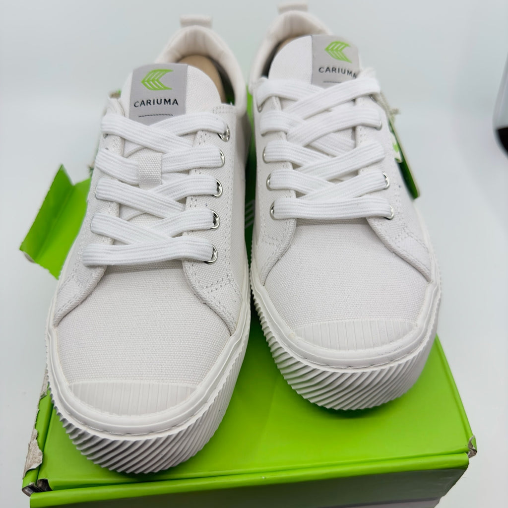 Cariuma Unisex Oca Low Canvas Sneaker Casual Shoes Lace-Up Off-White Size 7/8.5