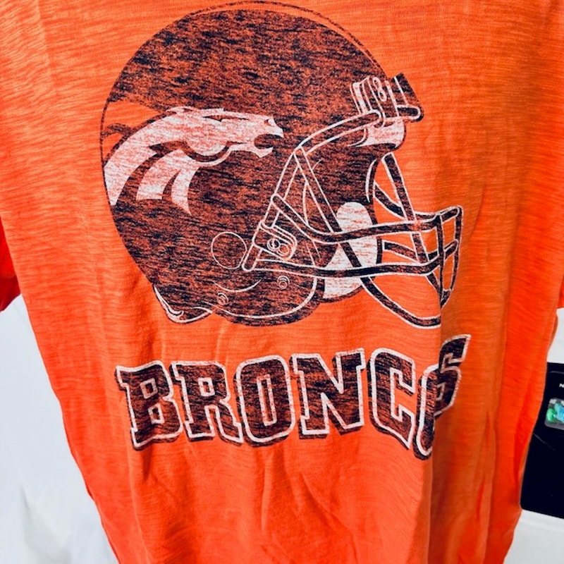 47 Brand Denver Bronchos T-Shirt Short Sleeve Graphic Print Orange Size XL