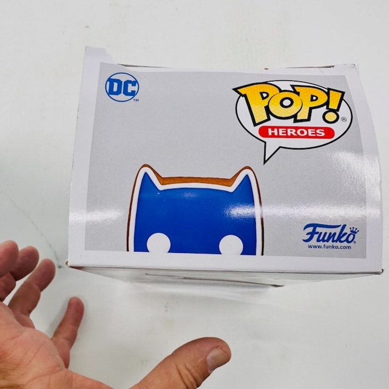 Funko POP Heroes DC Super Heroes Gingerbread Batman Vinyl Figure #444