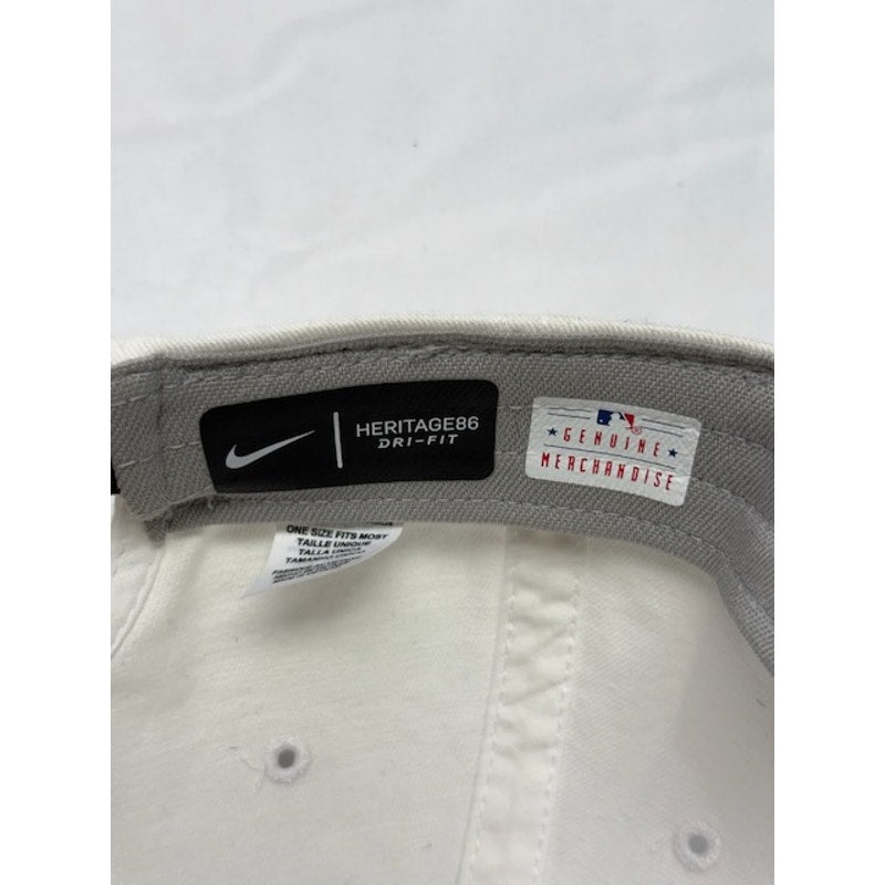 Nike New York Yankees Heritage86 Dri-FIT MLB Baseball Cap White Womens OS