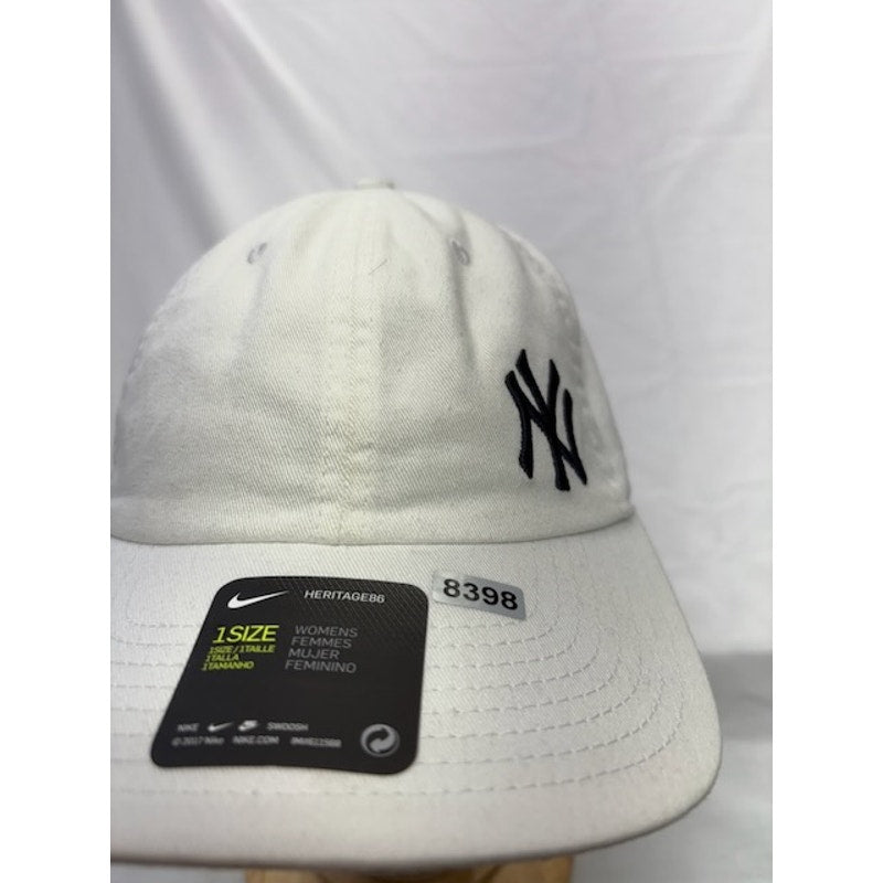 Nike New York Yankees Heritage86 Dri-FIT MLB Baseball Cap White Womens OS