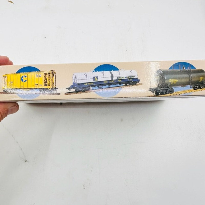Walthers 932-3131 HO Train Car - 3 Pack