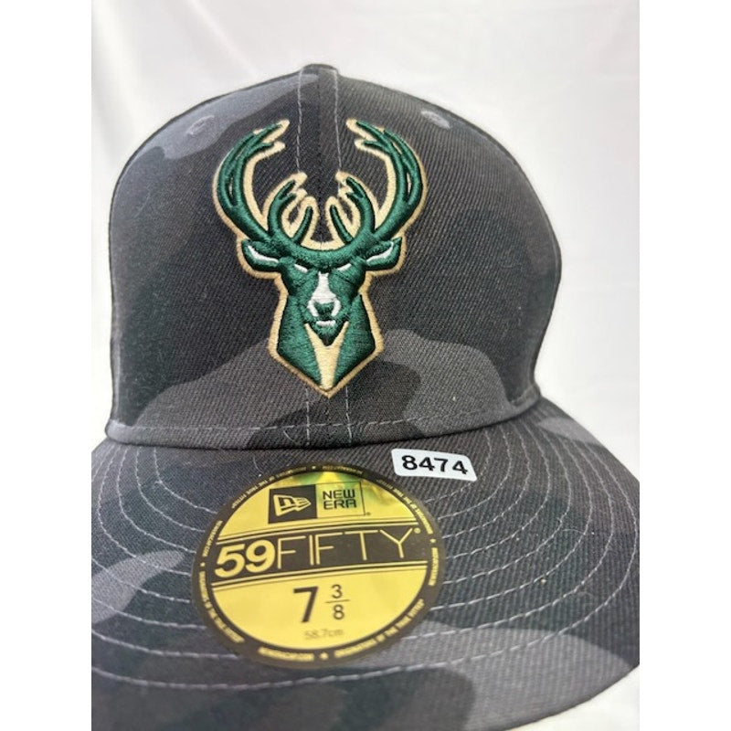 New Era 59FIFTY Milwaukee Bucks Fitted NBA Logo Camo Black Mens 7 3/8