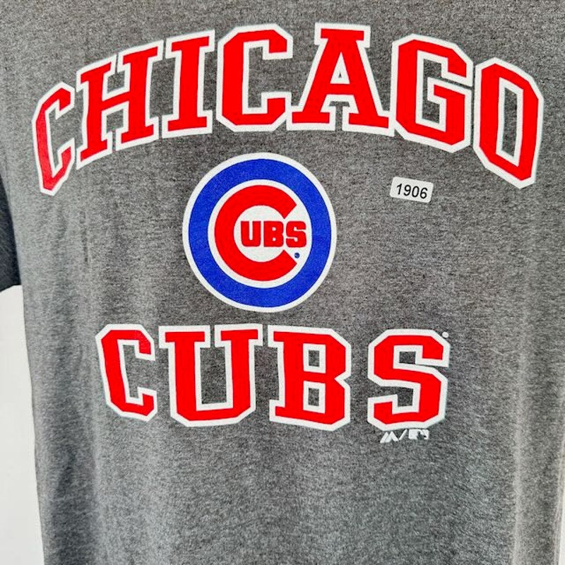 Majestic MLB Chicago Cubs Heart & Soul T-Shirt Crewneck Heather Gray Mens Size M