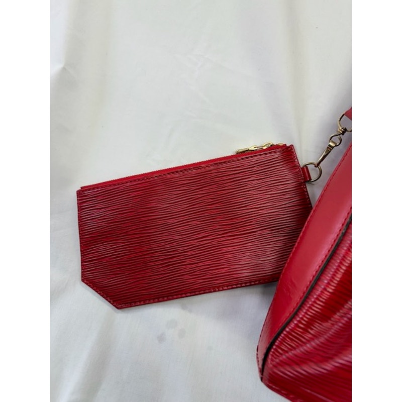 Authentic Louis Vuitton Sac d'Epaule Handbag Epi Leather Bucket Bag M80197 Red