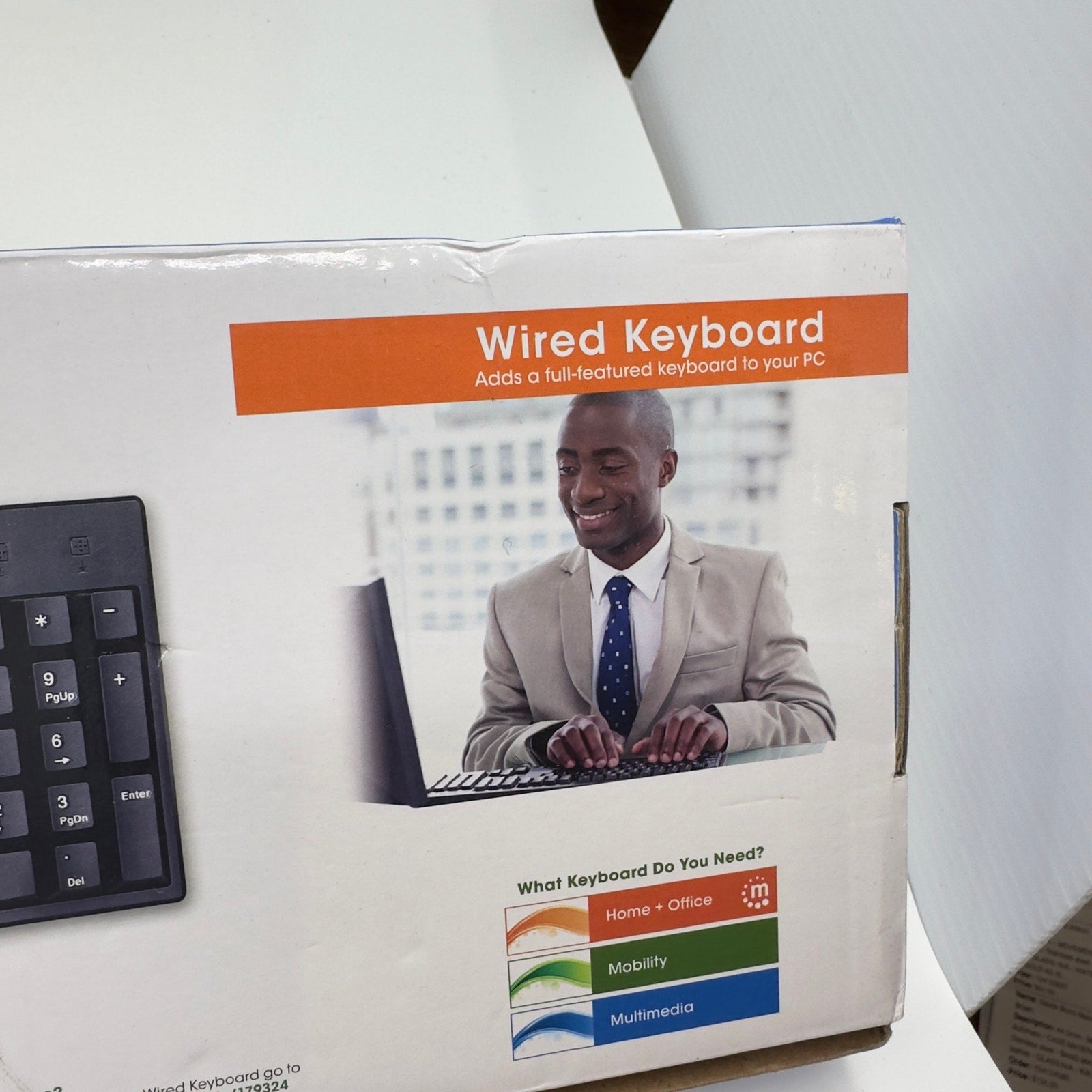 Manhattan Wired Computer Keyboard Full-Sized Basic Keyboard 104 Keys Black