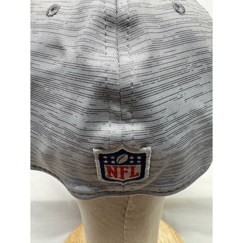 New Era 39THIRTY Tampa Bay Buccaneers Flex Fit Hat Gray Unisex Size L-XL