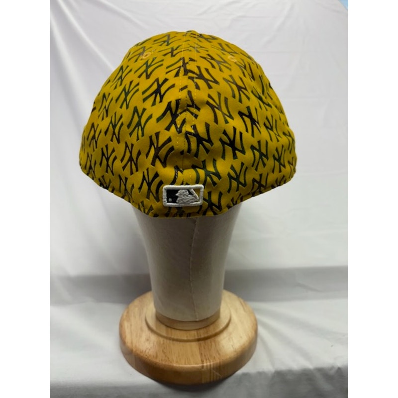 New Era 59FIFTY Fitted New York Yankees Monogram Print Yellow Unisex Size 8