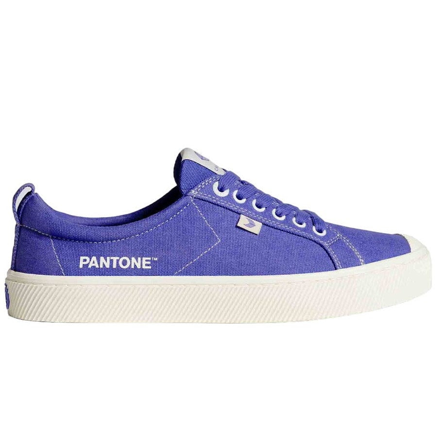 Cariuma Oca Low Pantone Sneaker Shoes Canvas Contrast Thread Blue W7.5/M6