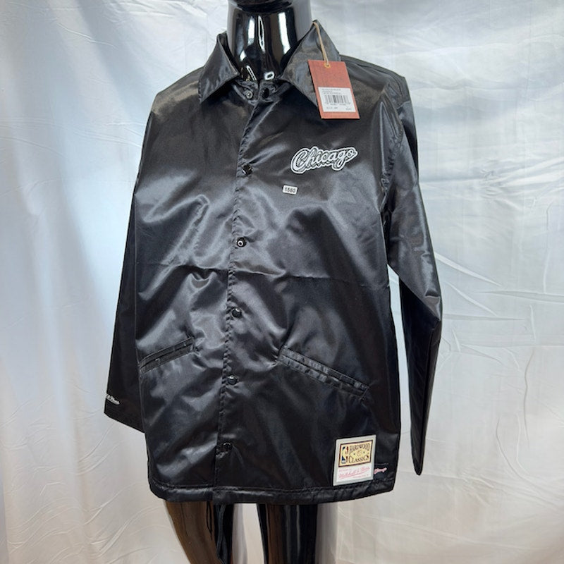 Mitchell & Ness Chicago Bulls Doodle Coaches Jacket Snap Satin Black Size Large