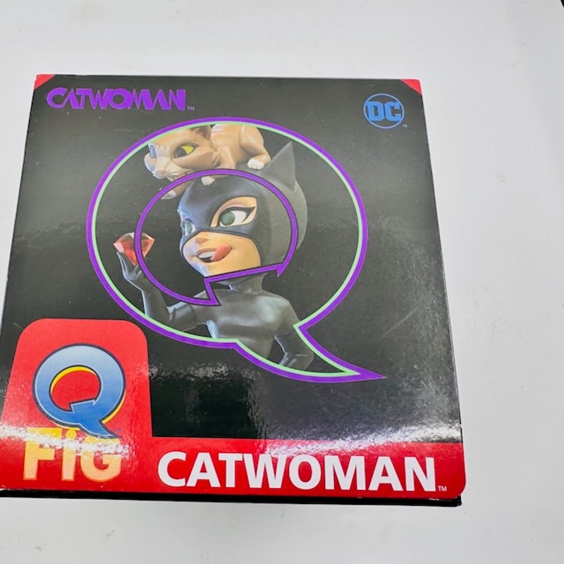 Quantum Mechanix The Animated Series Batman: DC Catwoman Q-Fig Elite Figure