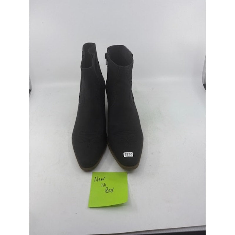 DV by Dolce Vita Pueblo Ankle Boot Almond Toe Side Zip Black Womens Size 9
