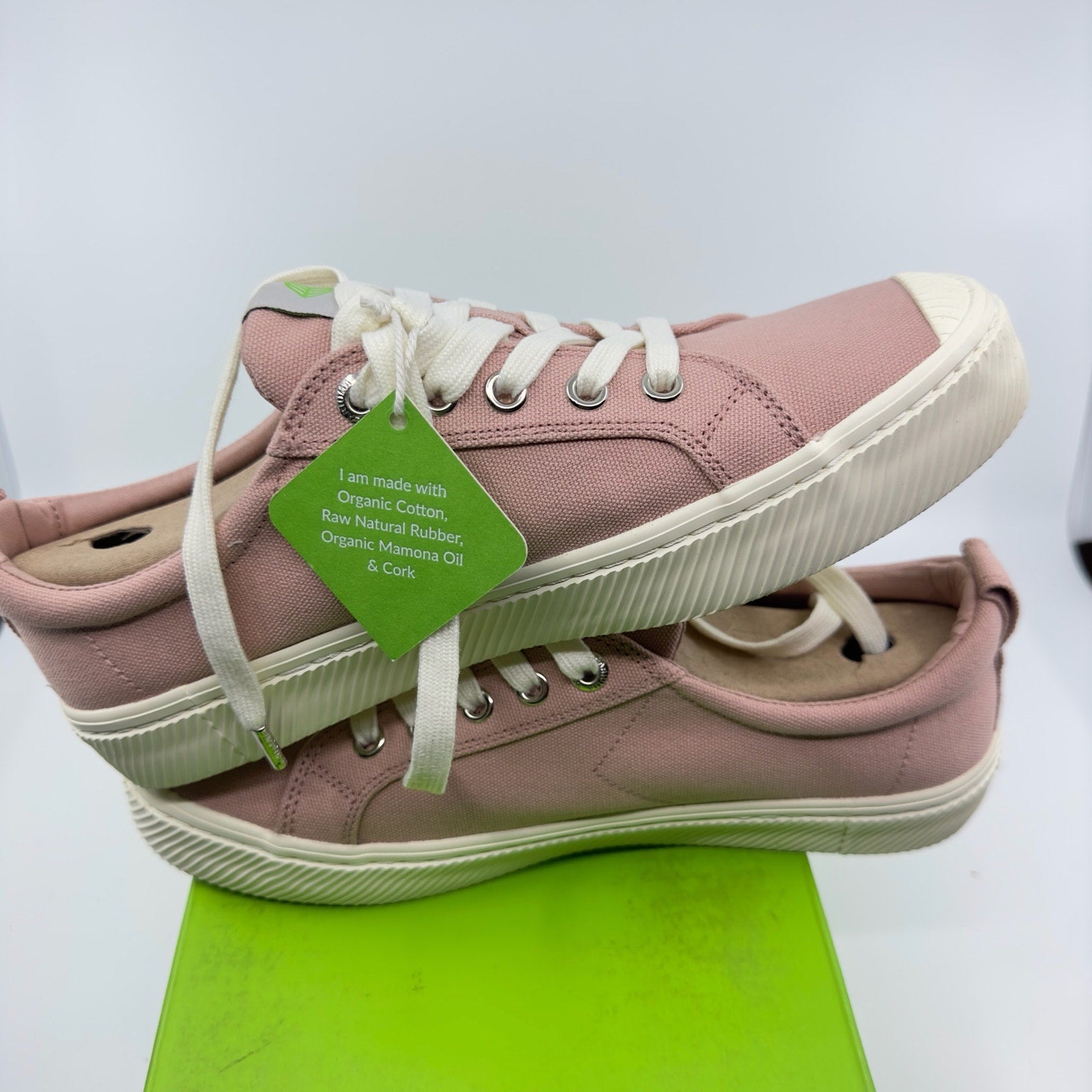 Cariuma Unisex Oca Low Canvas Sneaker Casual Shoes Lace-Up Rose Pink Size 7/8.5