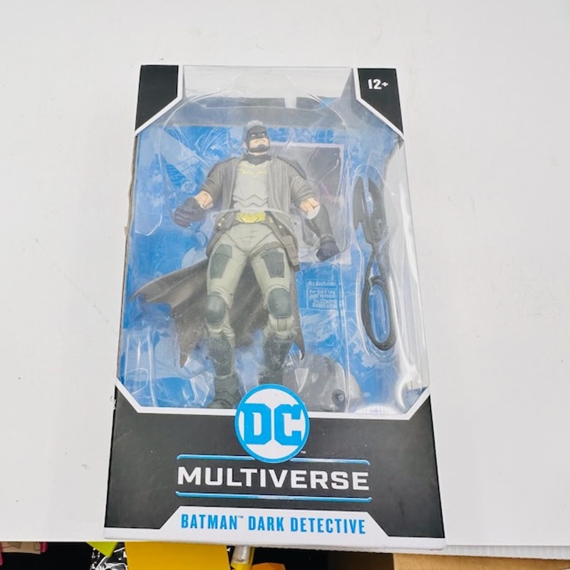 DC Multiverse Batman Dark Detective Future State Action Figure 7"