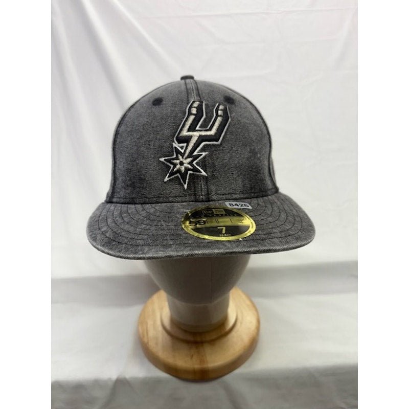 New Era 59FIFTY Fitted Cap San Antonio Spurs NBA Team Logo Gray Mens Size 7