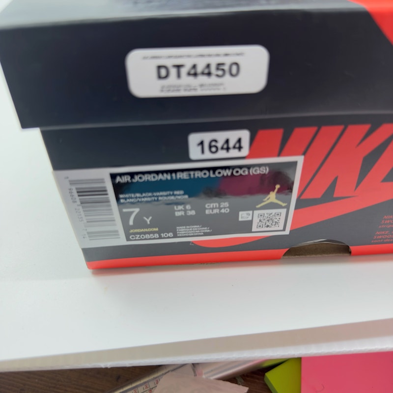 Air Jordan 1 Retro Low OG GS Sneakers CZ0858-106 White Red Black Kids Size 7Y