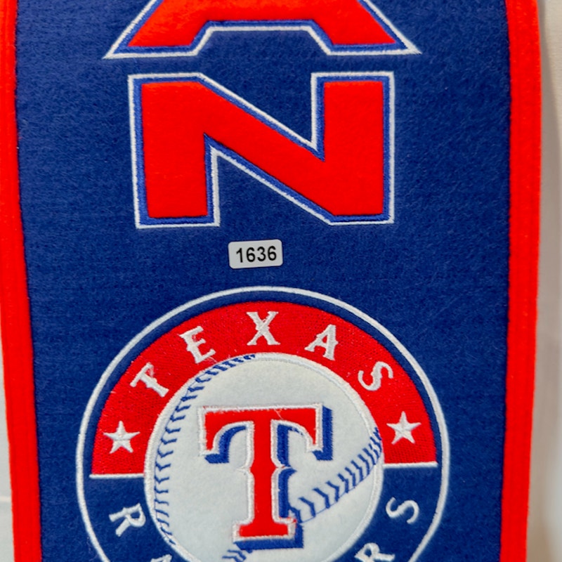 Winning Streak Sports Texas Rangers Banner Wool Fan Man Cave Blue Red 8x32