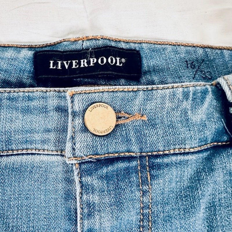 Liverpool Carter Crop Straight Jeans Release Hem Denim Blue Womens Size 16