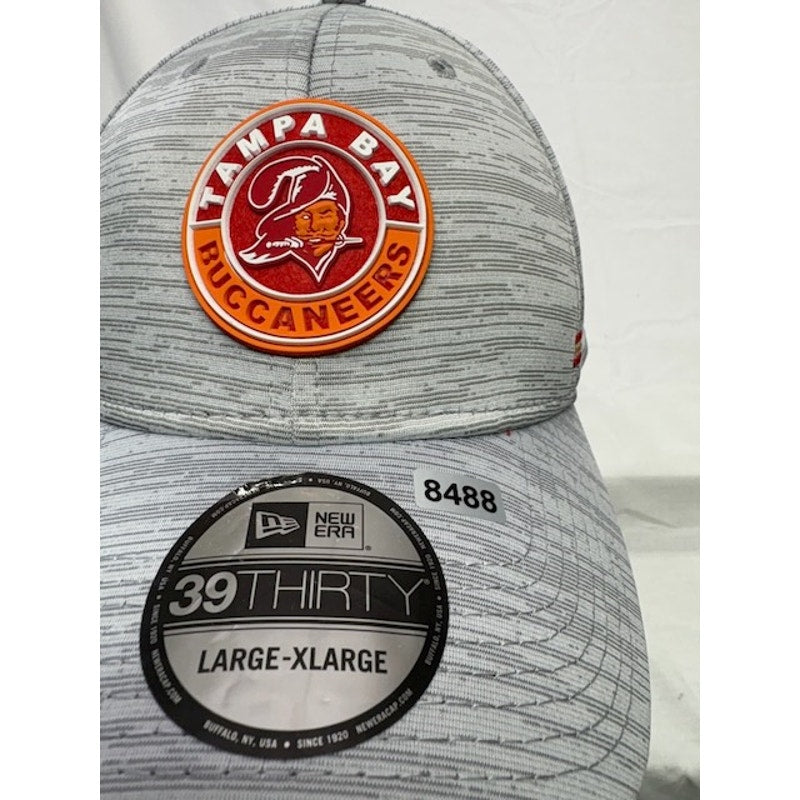 New Era 39THIRTY Tampa Bay Buccaneers Flex Fit Hat Gray Unisex Size L-XL