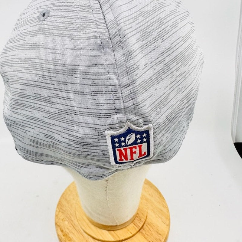 New Era NFL Miami Dolphins on-Field Sideline 39THIRTY Cap Gray Mens L/XL
