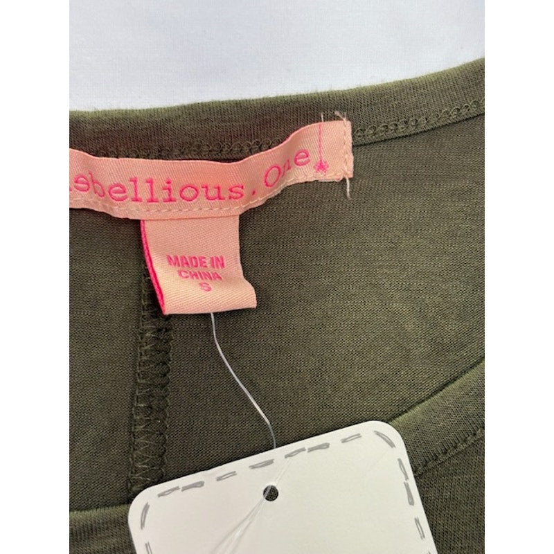 Rebellious. One SS Shark Bite Hem Tunic Blouse Scoop Neck Olive Green Size S
