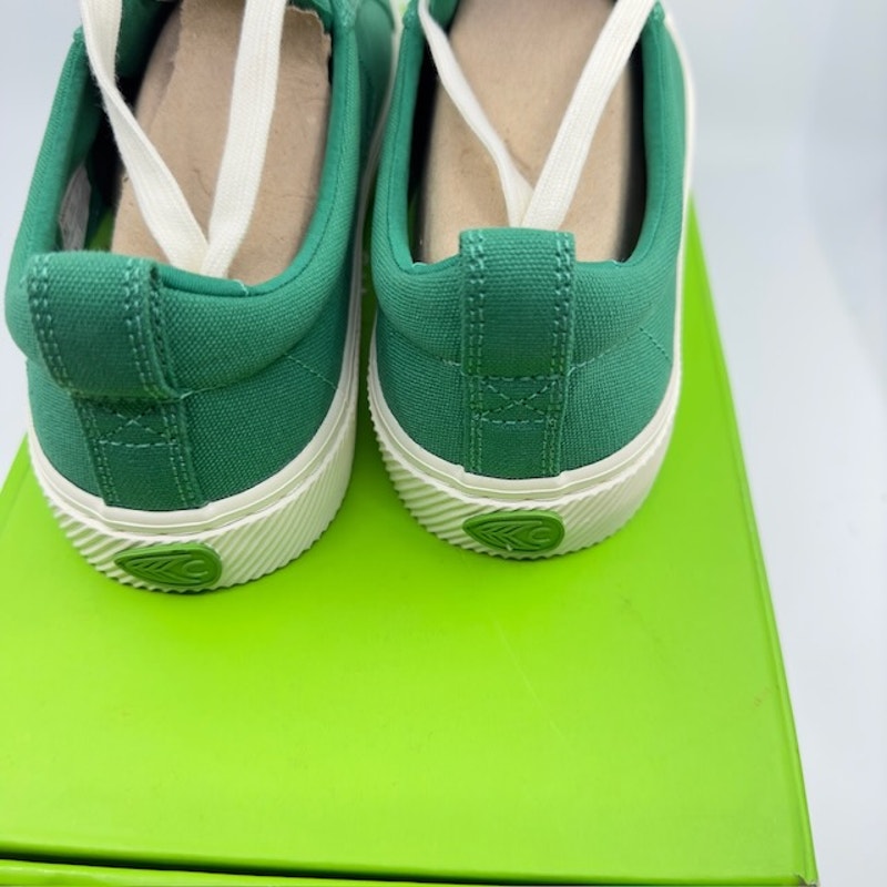 Cariuma Oca Low Canvas Sneaker Shoes Lace-Up Round Toe Green Mens Size 8.5/10