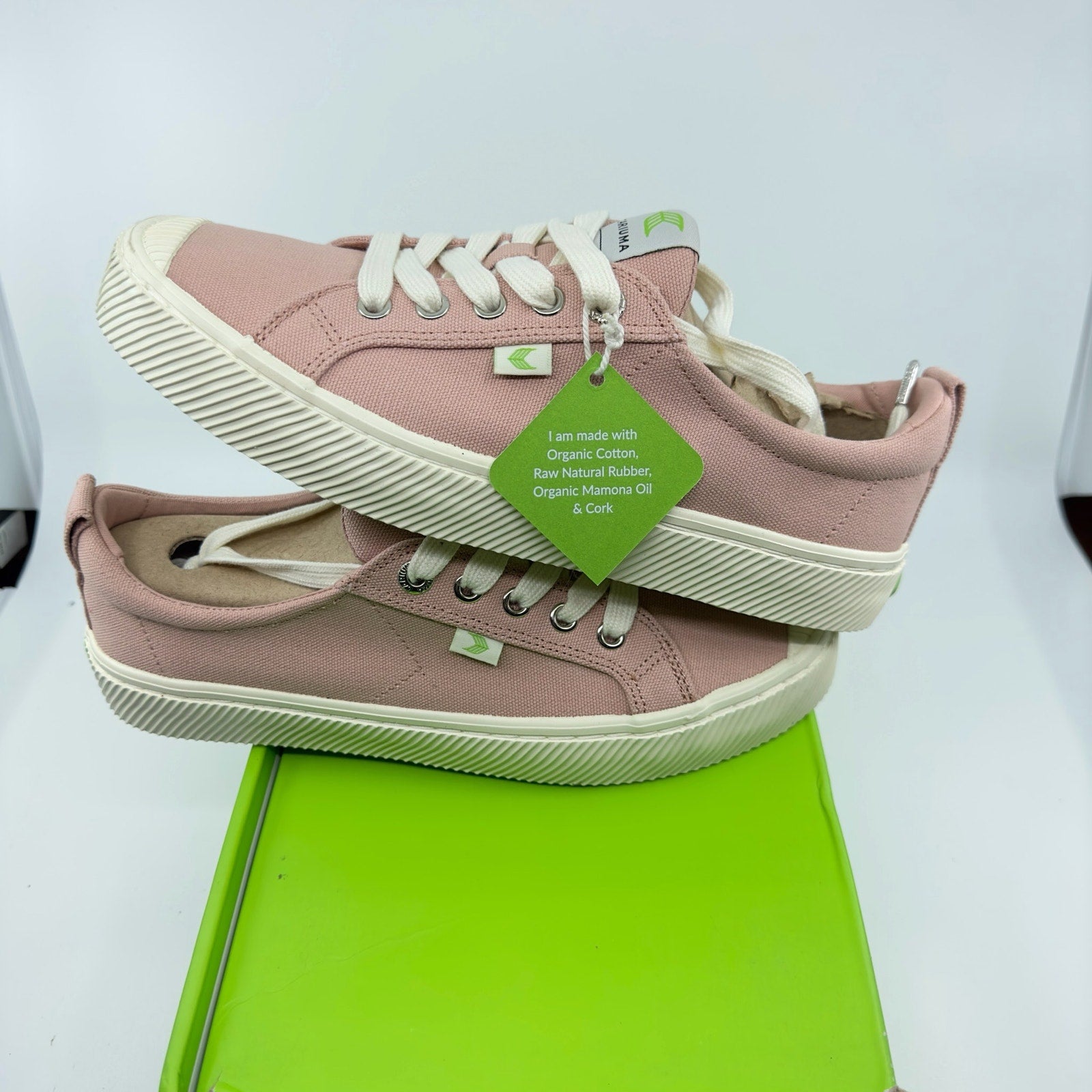 Cariuma Oca Low Top Lace Up Canvas Sneakers Shoes Rose Pink Unisex W8/M6.5
