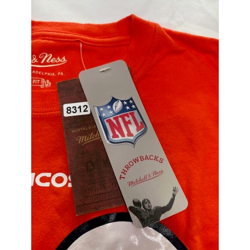 NWT Mitchell & Ness Denver Broncos Terrell Davis #30 Throwback T-Shirt Red Sz S