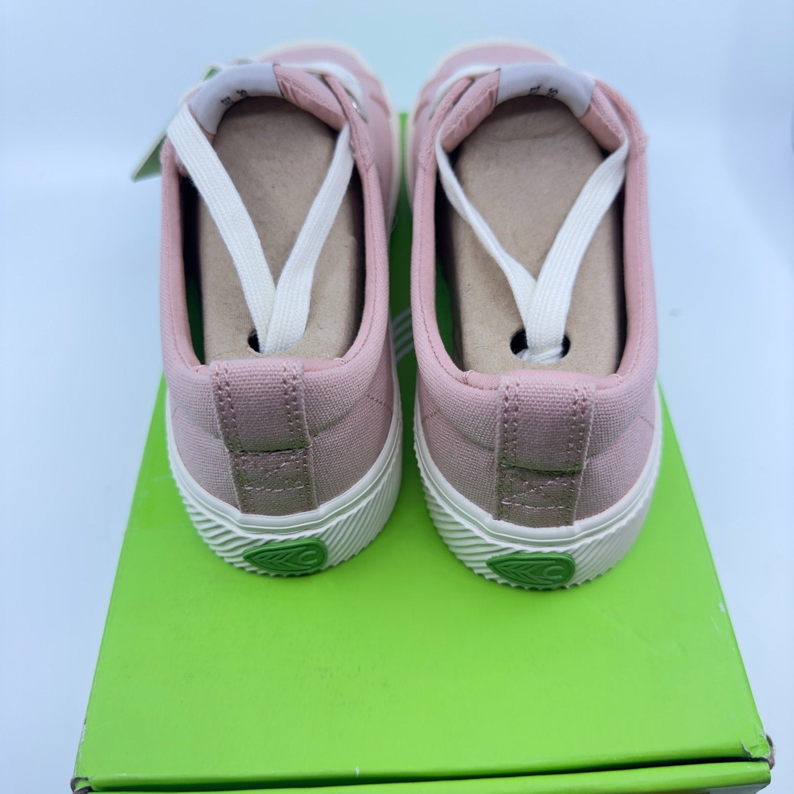 Cariuma Unisex Oca Low Canvas Sneaker Casual Shoes Lace-Up Rose Pink Size 5/6.5