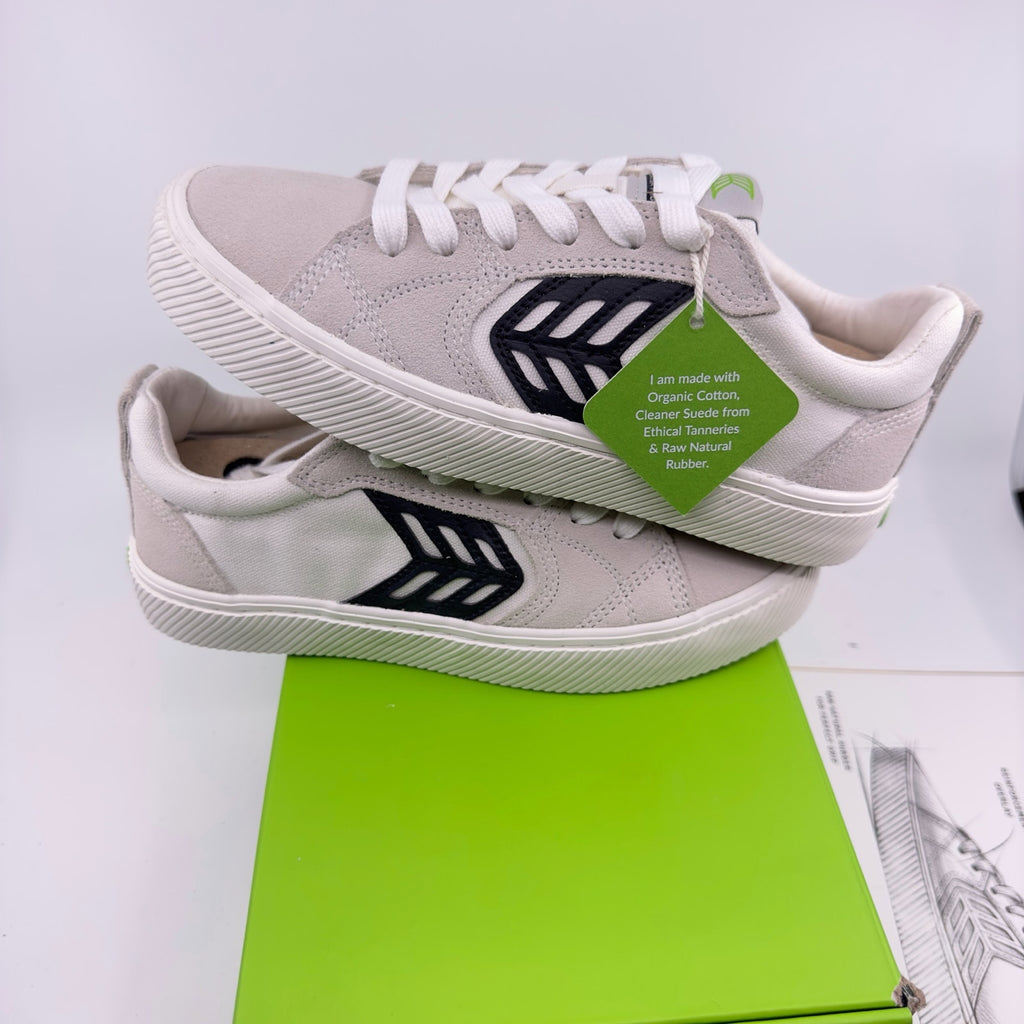 Cariuma Unisex CATIBA PRO Canvas Logo Sneaker Off-White Vintage Black Sz 4.5/6
