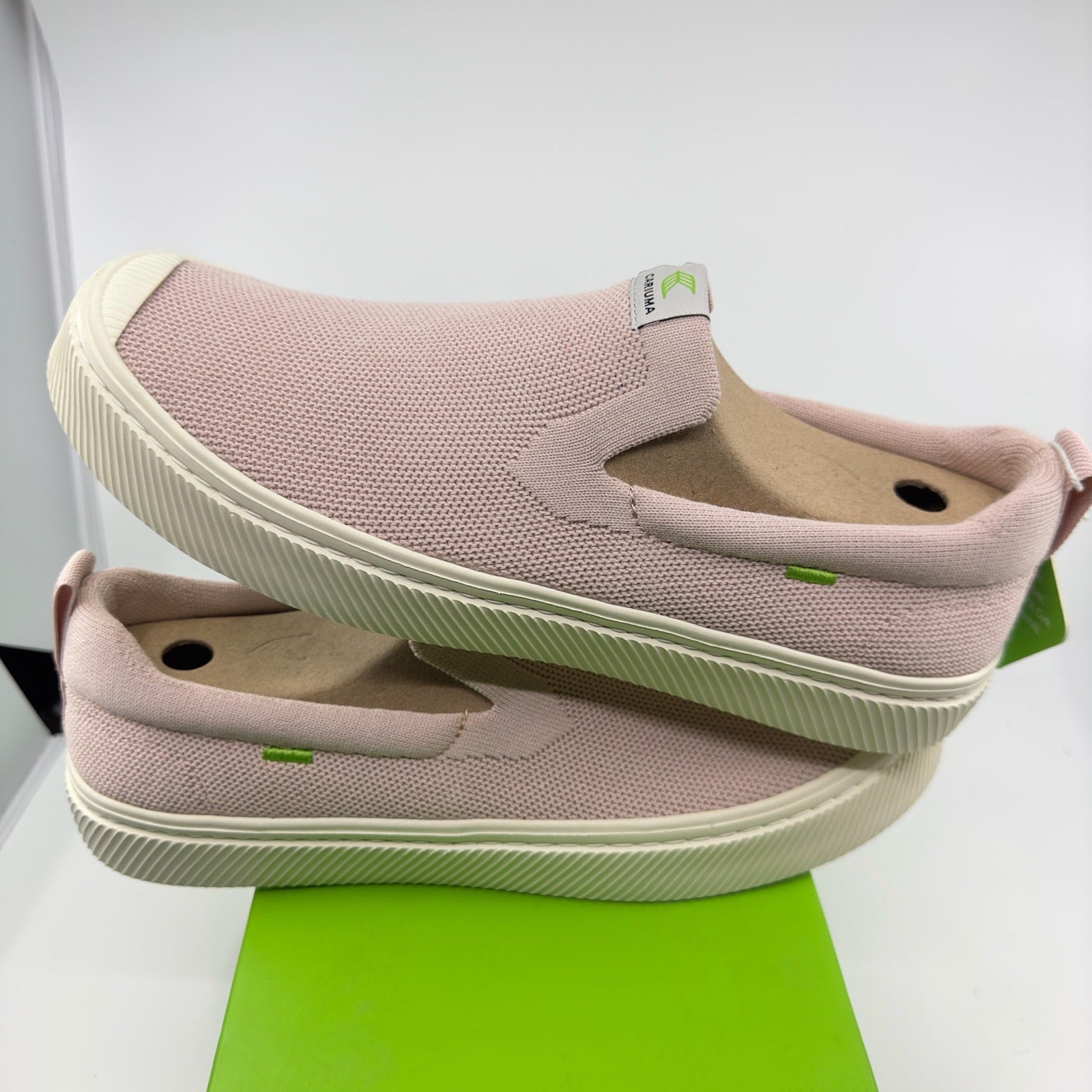 Cariuma Unisex Ibi Slip-On Casual Sneaker Shoes Round Toe Rose Knit Size 10/11.5