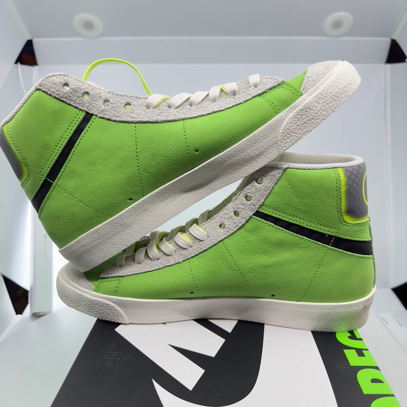 Nike Mens Shoes Dunk Mid 77 Oregon Ducks Limited Edition Sneakers Green Size 10
