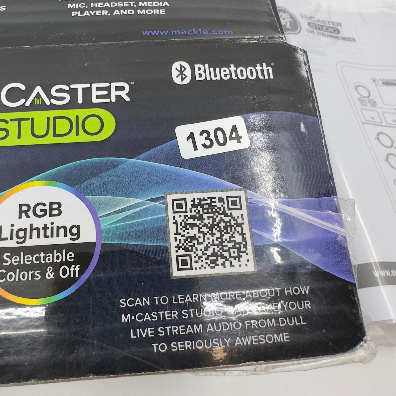 Mackie M-Caster Studio Desktop Live Streaming Mixer Bluetooth/USB Connect Black