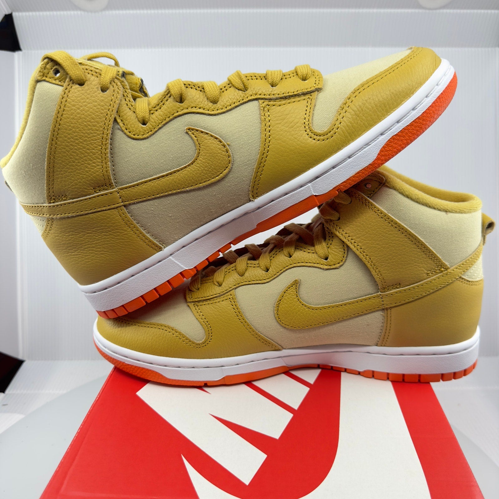 Nike Mens Dunk High Retro PRM Lace Up Sneaker Wheat Gold/Orange 9.5 DV7215-700
