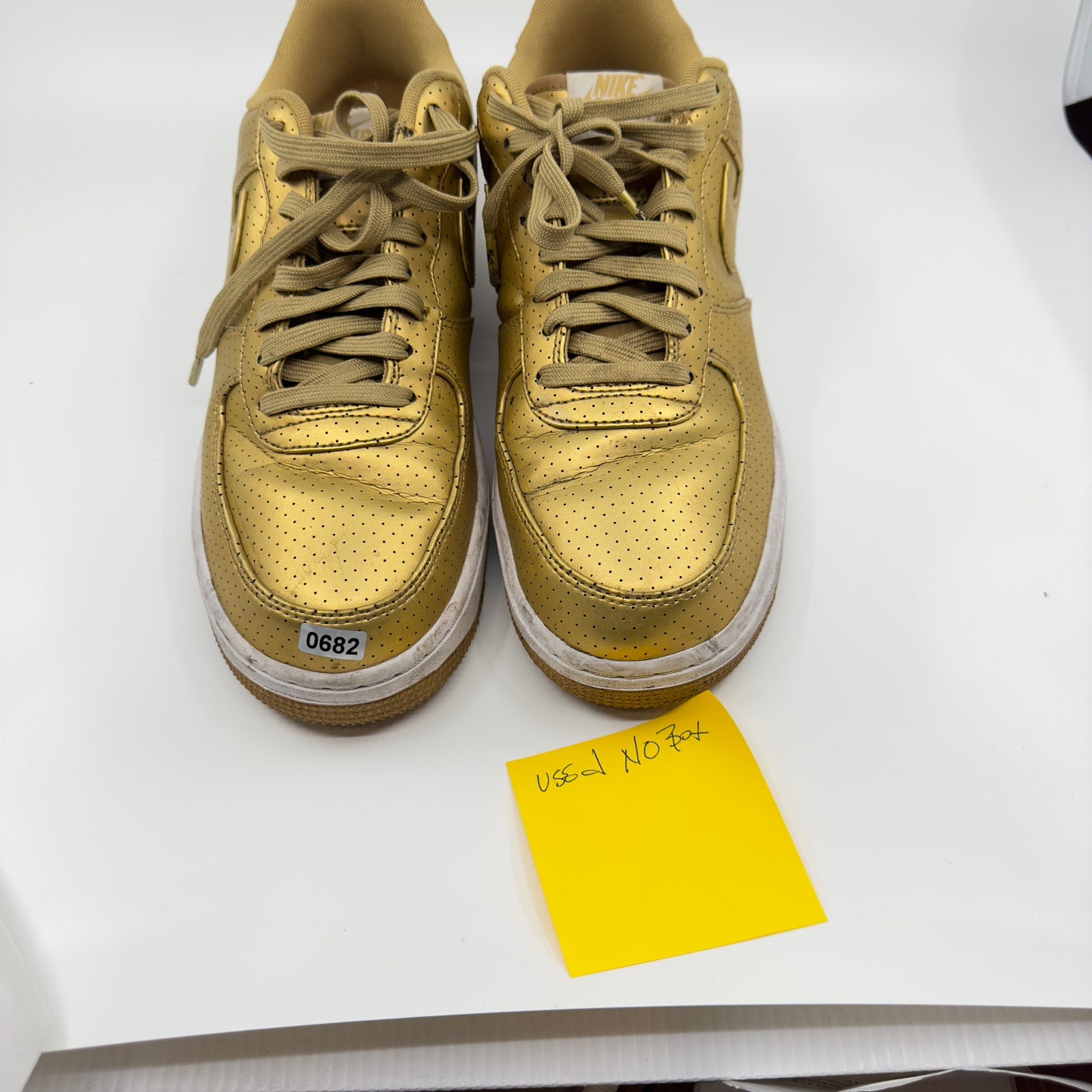 Nike Mens Sneakers Air Force 1 Low '07 LV8 718152-700 Lace Up Gold Size 10