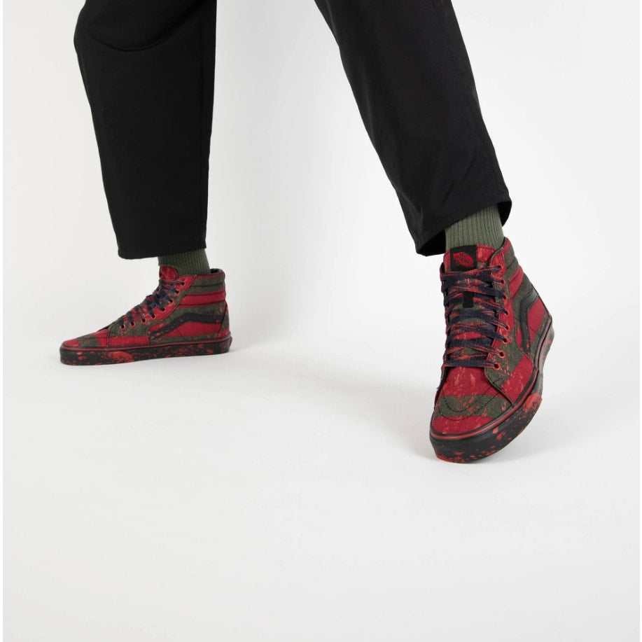 Vans Unisex Sneakers House of Terror x SK8-HI The Nightmare on Elm Street Red 90