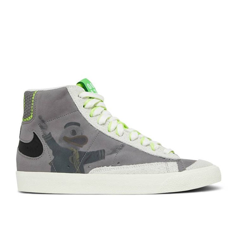 Nike Mens Blazer Mid 77 University of Oregon Football Sneaker Gray 10 FD0235 001