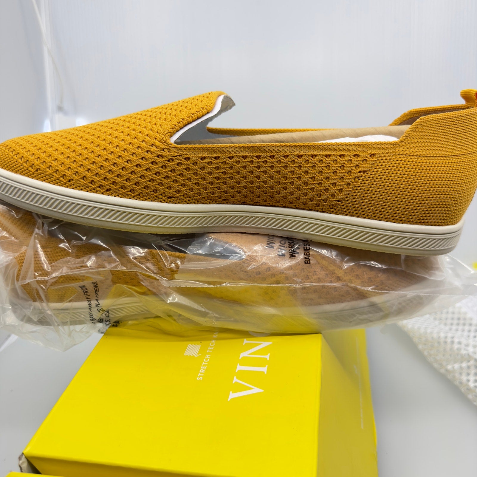 Vince Camuto Womens Shoes Cabreli Satsuma Washable Knit Slip On Yellow 9.5